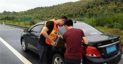 那曲永福道路救援